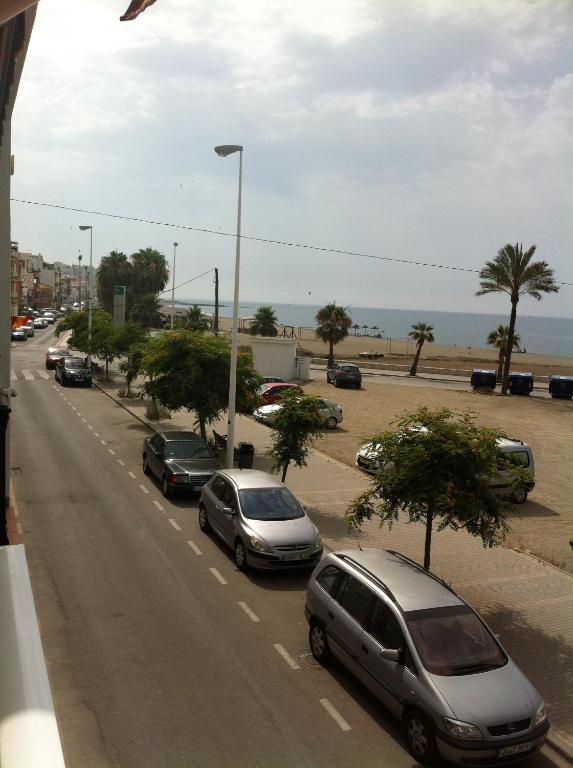 Hostal El Puerto Caleta De Velez Dış mekan fotoğraf