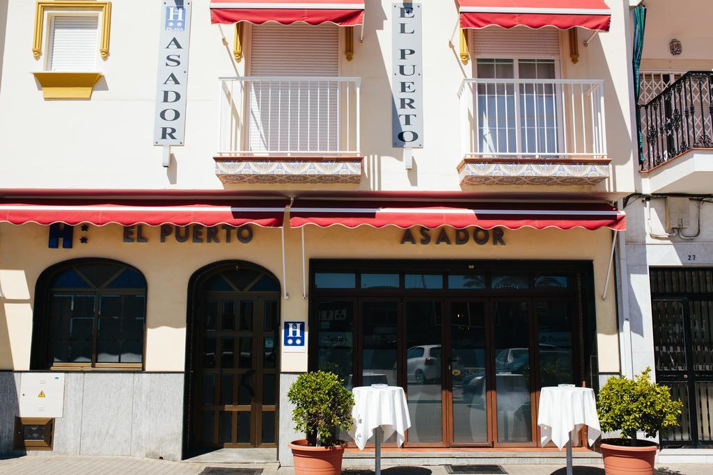 Hostal El Puerto Caleta De Velez Dış mekan fotoğraf