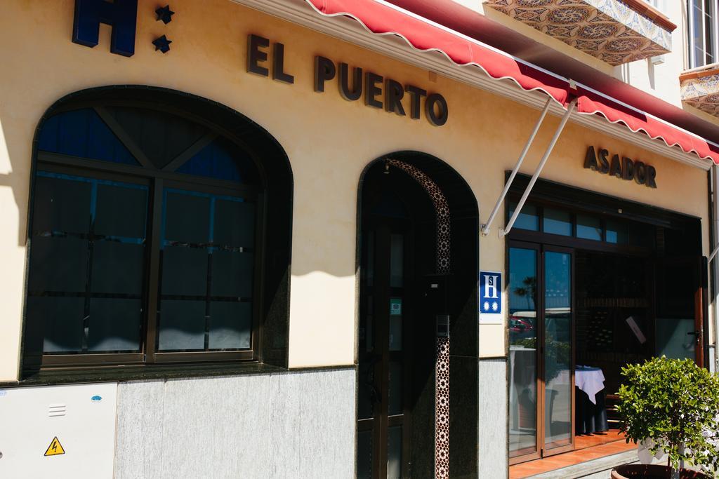 Hostal El Puerto Caleta De Velez Dış mekan fotoğraf
